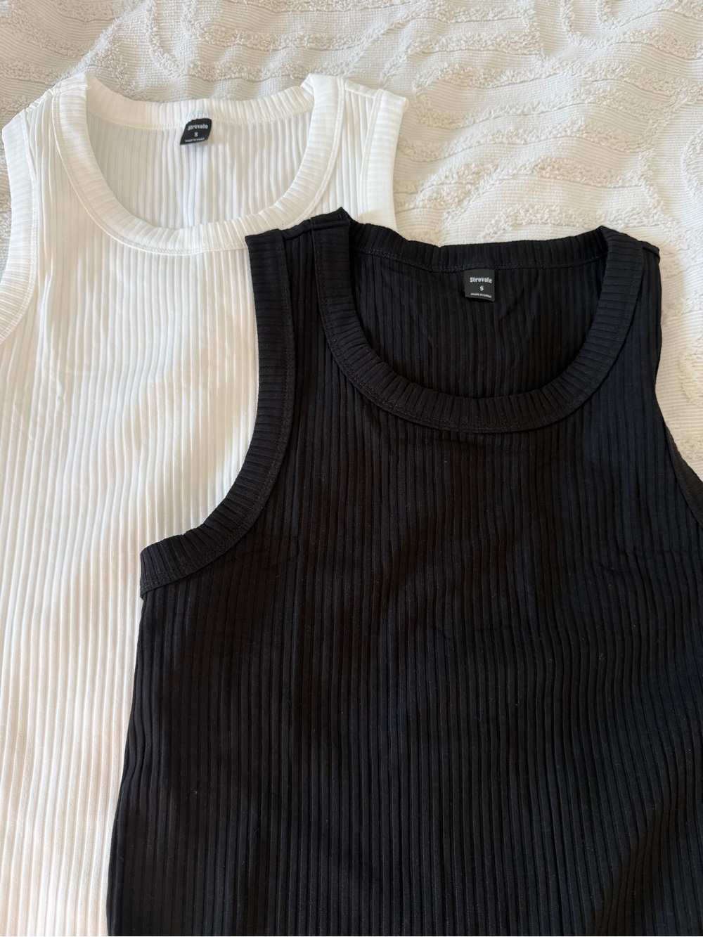 Everyday Ribbed Tank Top — Black & White - Picture 3 of 5